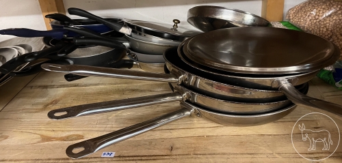 Bild 538 - Pfannen