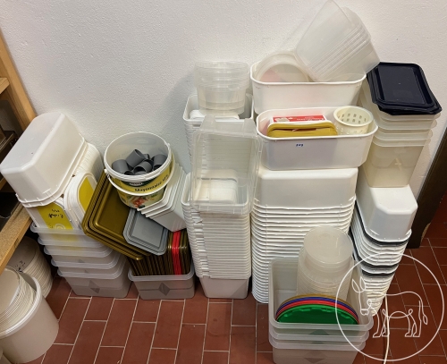 Bild 559 - Kunststoffbehälter