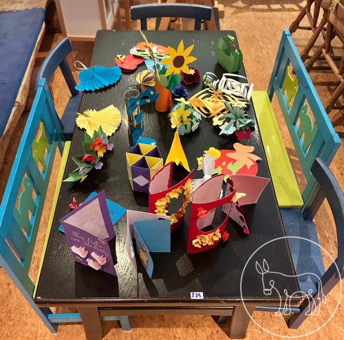 Bild 224 - Kindertisch