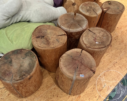 Bild 257 - Hocker