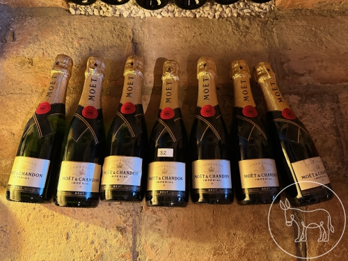 082 - 7Fl. Moet & Chandon Brut Imperial