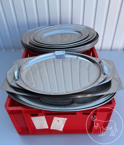 044 - 1 Kiste mit unterschiedl. Platten