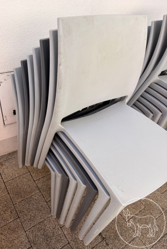 Bild 276 - Kunststoffsessel Konvolut