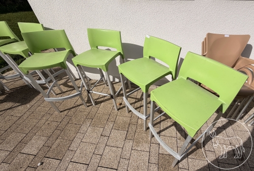 Bild 300 - 4 Barhocker