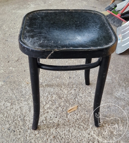 Thonet Hocker