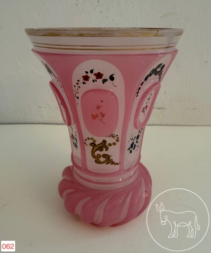 Bild 062 - Sockelbecher (Böhmen 1830/40)