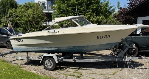 850 - Motorboot auf Einachsanhänger