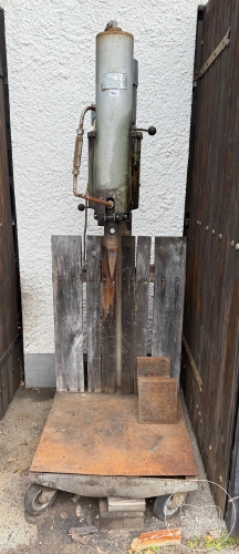 900 - Getriebebohrmaschine, Zentrierbohrmaschine