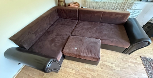 Bild 153 - Eck-Couch mit Hocker