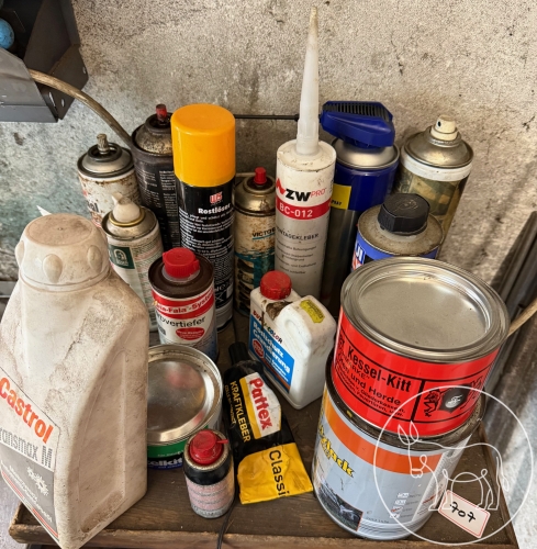Bild 707 - Diverse Kleber, Rostlöser, etc.