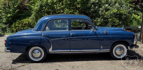 MERCEDES 190D (1959)