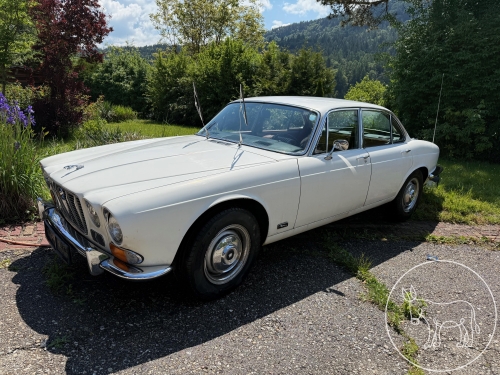 JAGUAR XJ6 (1971)