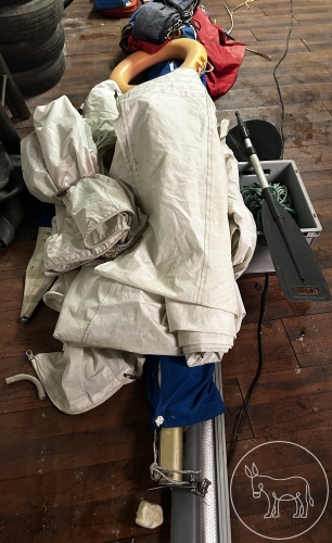 Bild 318 - Segel und Segelzubehör