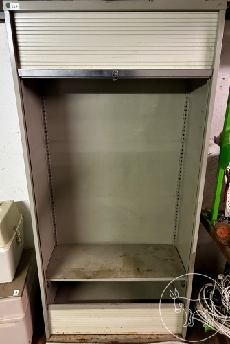 Bild 327 - Metallschrank mit Rolltor