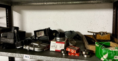 Bild 353 - Autoteile Konvolut
