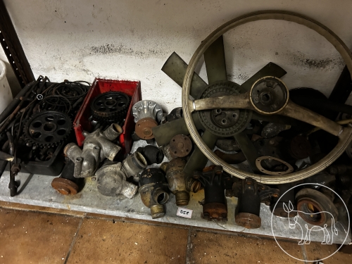 Bild 358 - Autoteile Konvolut