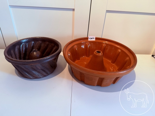 Bild 063 - 2 Reinlingformen aus Ton