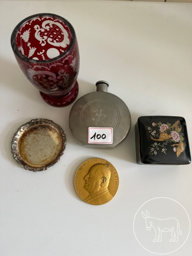 100 - Diverse Utensilien