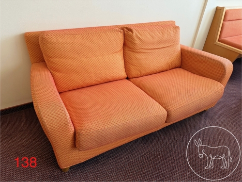 Bild 138 - Couch