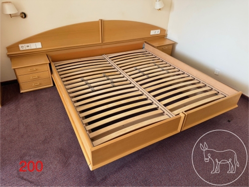 Bild 200 - Ehebett