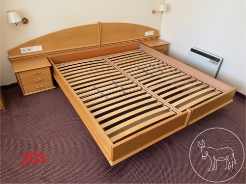 Bild 203 - Ehebett