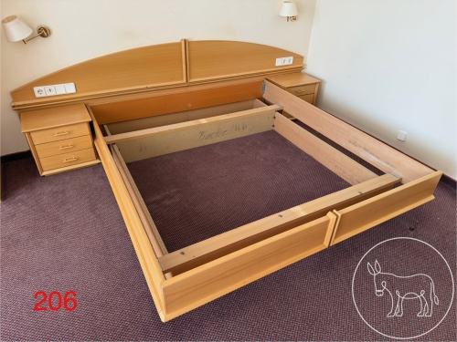 Bild 206 - Ehebett