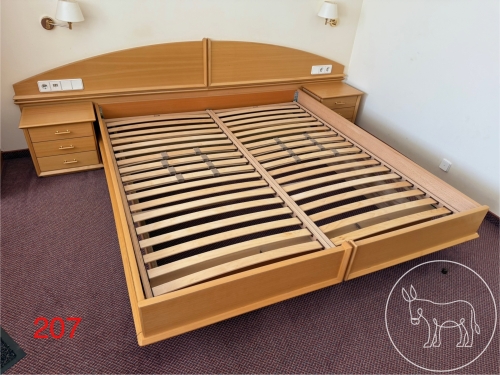 Bild 207 - Ehebett