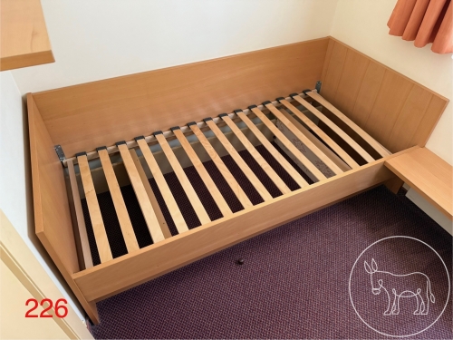 Bild 226 - Kinderbett