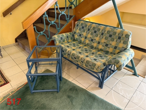 Bild 517 - Couch mit 2 Beistelltischen