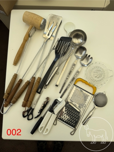 Bild 002 - Diverse Küchenutensilien