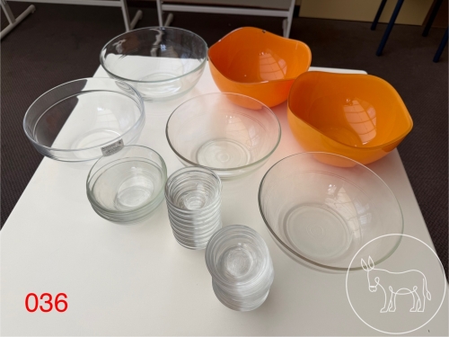 Bild 036 - Glasschüsselset Konvolut