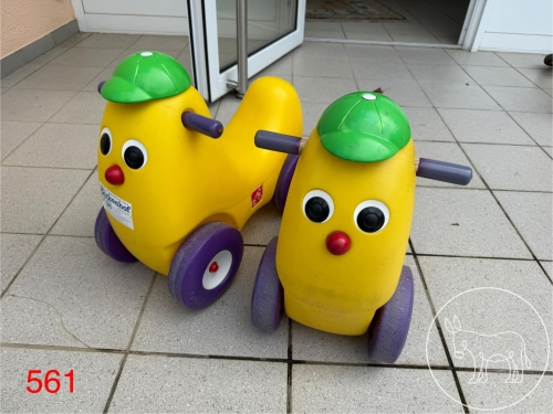 Bild 561 - Kinderfahrzeug