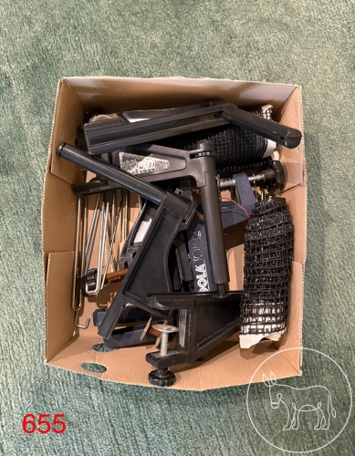 Bild 655 - Tischtennisutensilien Konvolut
