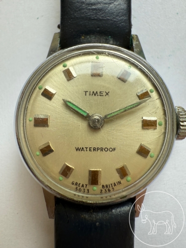 002 - TIMEX Damenarmbanduhr