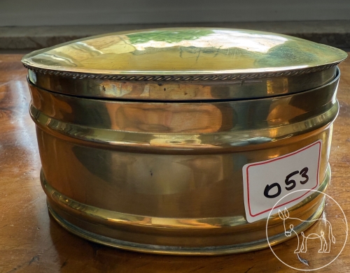 053 - Metallschatulle mit Deckel