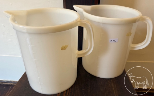 Bild 035 - 2 Messbecher 5 Liter