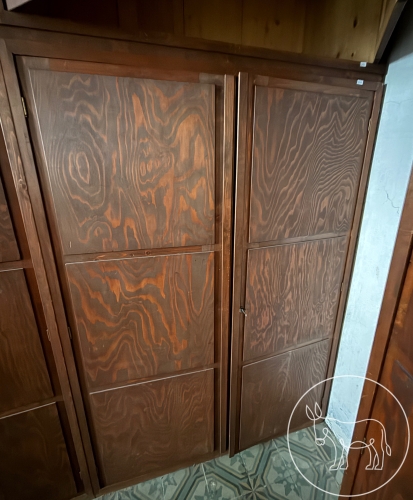 282 - massiver Holzschrank groß