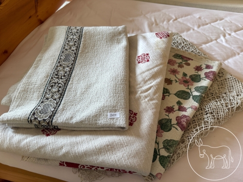 Bild 300 - Tischwäsche Konvolut