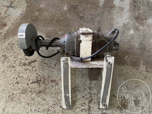 020 - Schleifmaschine mit Halterung