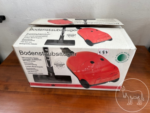 057 - Bodenstaubsauger original verpackt
