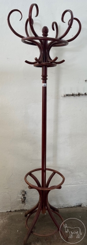 Bild 084 - Kleiderständer aus Holz