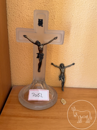 Bild 052 - Christus-Utensilien