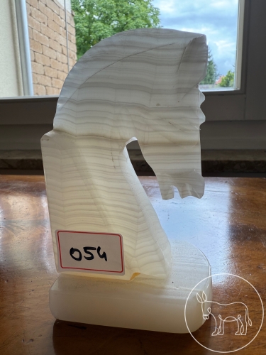 Bild 054 - Pferdekopf aus Stein