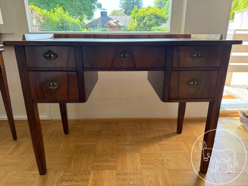 088 - antiker Schreibtisch