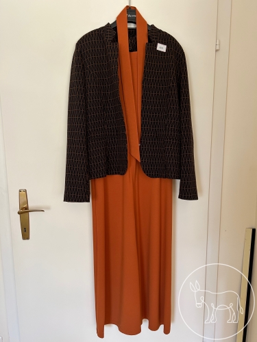 189 - elegantes Kostüm