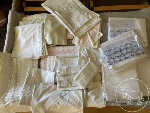 Bild 226 - Bettwäsche Konvolut