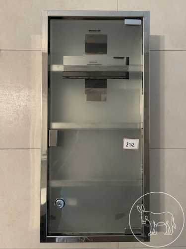 252 - Medikamentenschrank