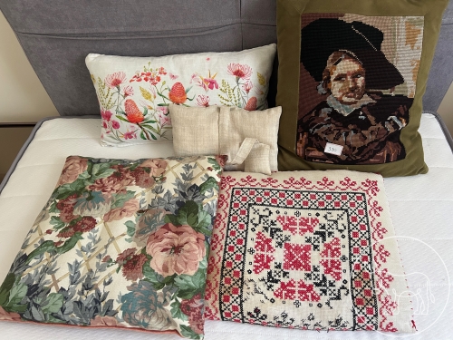 Bild 330 - verschiedene Zierkissen