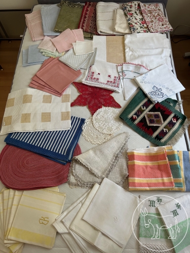 331 - großes Tischwäsche Konvolut