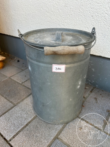 Bild 354 - Milchkanne